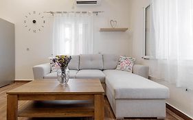 Dimi'S House